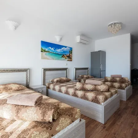 Boutique Versis Солнечный берег