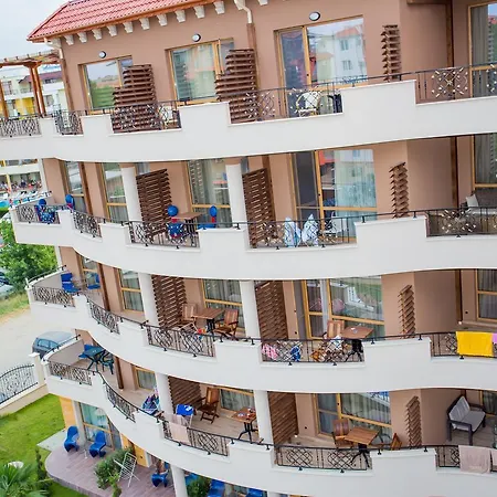 Boutique Versis Slantchev Briag