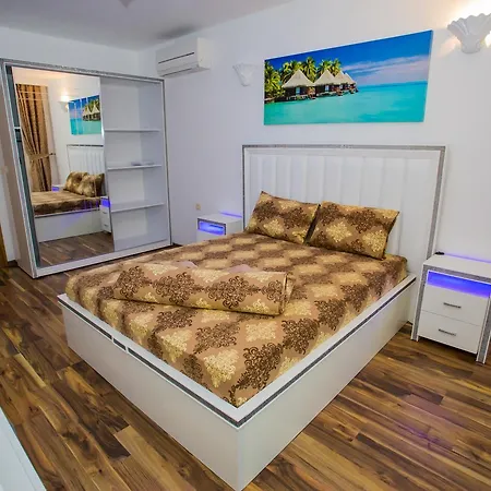 Boutique Versis Slantchev Briag