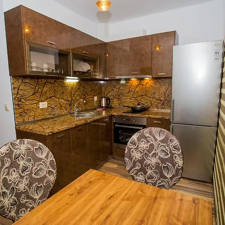 Boutique Versis Slantchev Briag