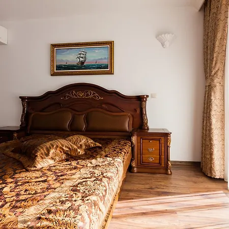 Boutique Versis Slantchev Briag