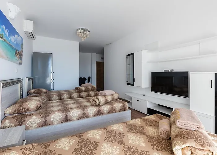 Boutique Versis מלון דירות 5*
