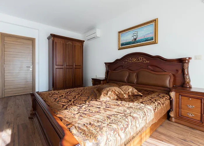 מלון דירות Boutique Versis 5*
