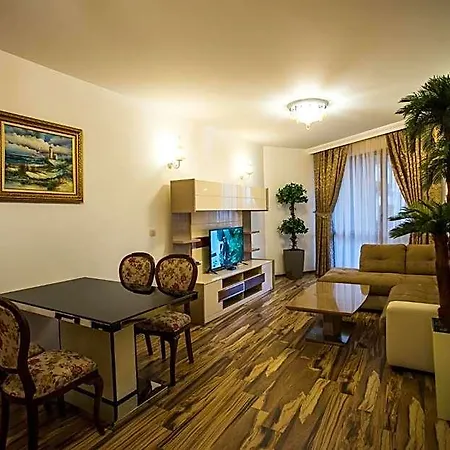 Boutique Versis Slăntjev Brjag