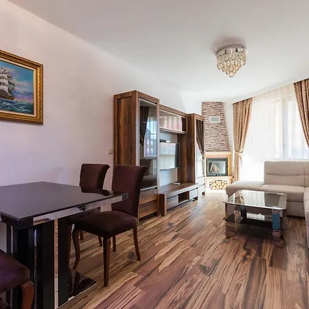 Boutique Versis 아파트호텔 5*