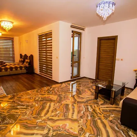 Apartmanhotel Boutique Versis Napospart