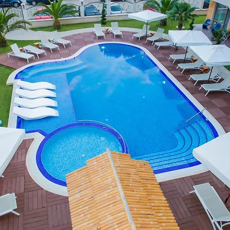 아파트호텔 Boutique Versis 5*